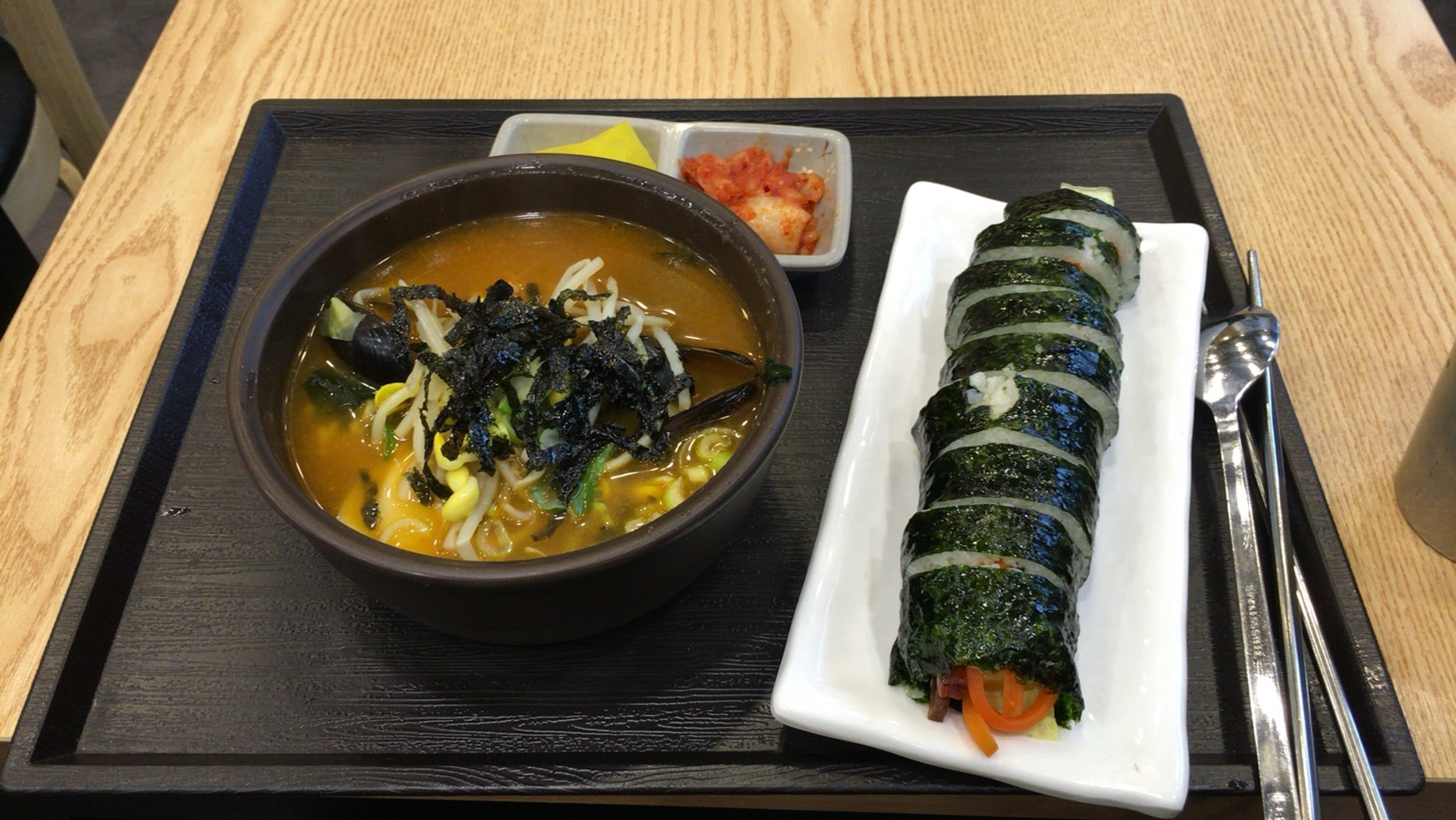 (요리) 라면+김밥 - 행복한 유머, 웃긴대학에 오셨습니다 !!