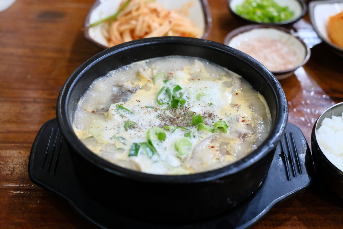 오늘은 단골 순대국밥집 다녀 왔습니다. :: 웃긴대학 요리 오늘은 단골 순대국밥집 다녀 왔습니다.